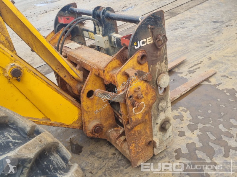 Teleskopický vozík JCB 531-70
