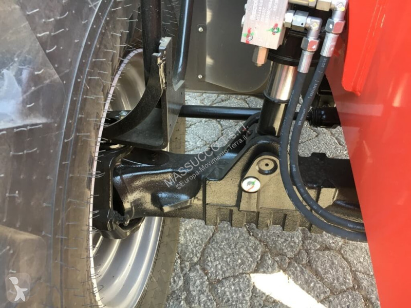 رافعة شوكية تلسكوبية Manitou 100P
