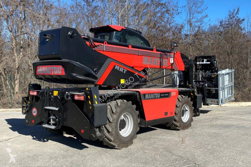 Teleskopický manipulátor Manitou MRT2145