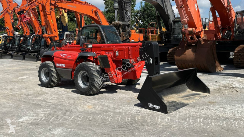 Teleskopický manipulátor Manitou MVT 1332SL 4X4
