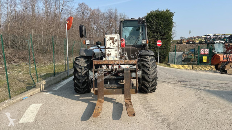 Teleskopický manipulátor Manitou MLT845