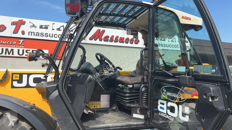 Sollevatori telescopici JCB AGROPLUS 560-80