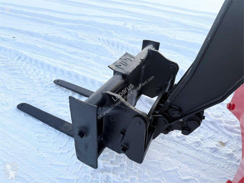 رافعة شوكية تلسكوبية Terex Telelift 3713