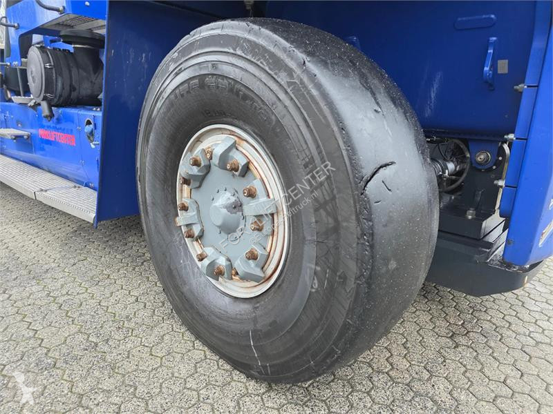 Телескопичен товарач Kalmar DRG450-60S5E