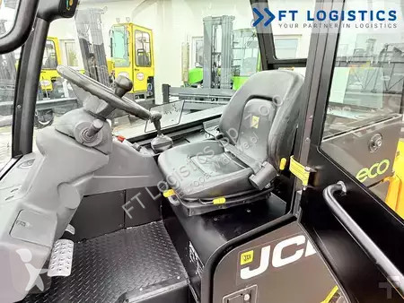 Teleskopický manipulátor JCB