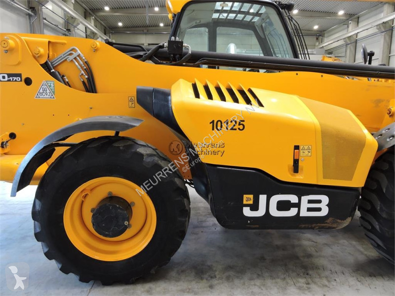 رافعة شوكية تلسكوبية JCB