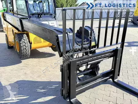 Teleskopický manipulátor JCB