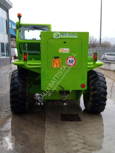 Teleskopický manipulátor Merlo P40.17K
