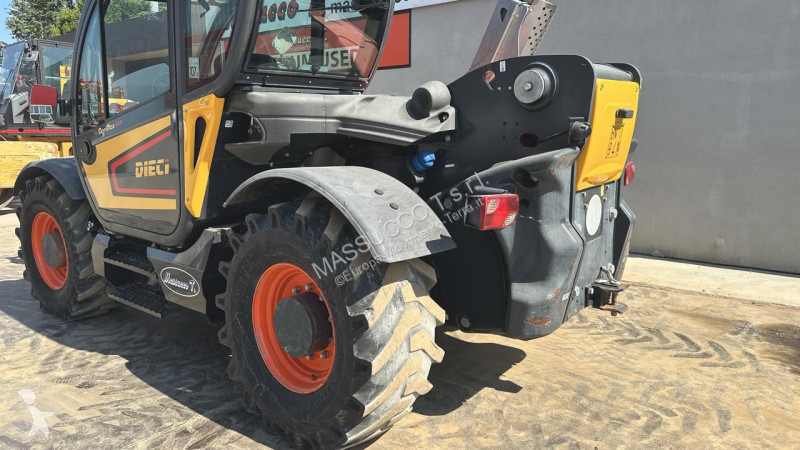 رافعة شوكية تلسكوبية Dieci AGRI 60.9 4x4