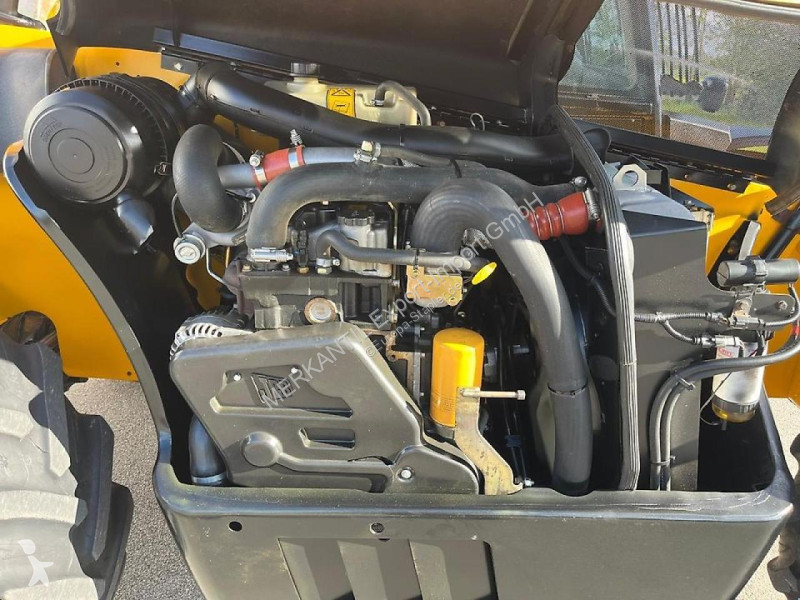 رافعة شوكية تلسكوبية JCB Agri Super Teleskoplader