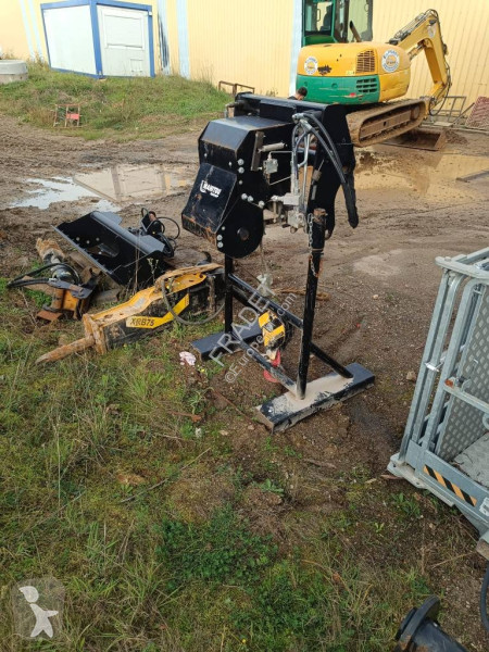 Teleskopický manipulátor Manitou MRT 1840