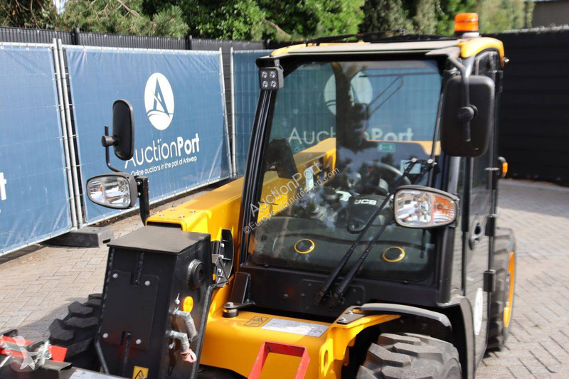 Телескопический погрузчик JCB 514-40 CON