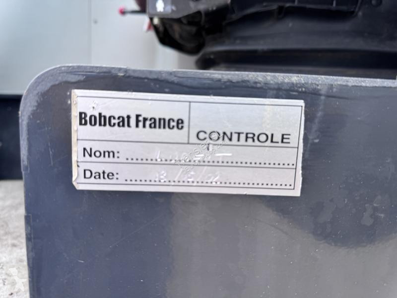 رافعة شوكية تلسكوبية Bobcat