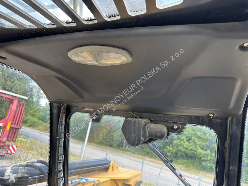 Chariot télescopique Caterpillar TH417D
