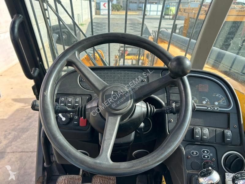 Chariot télescopique JCB