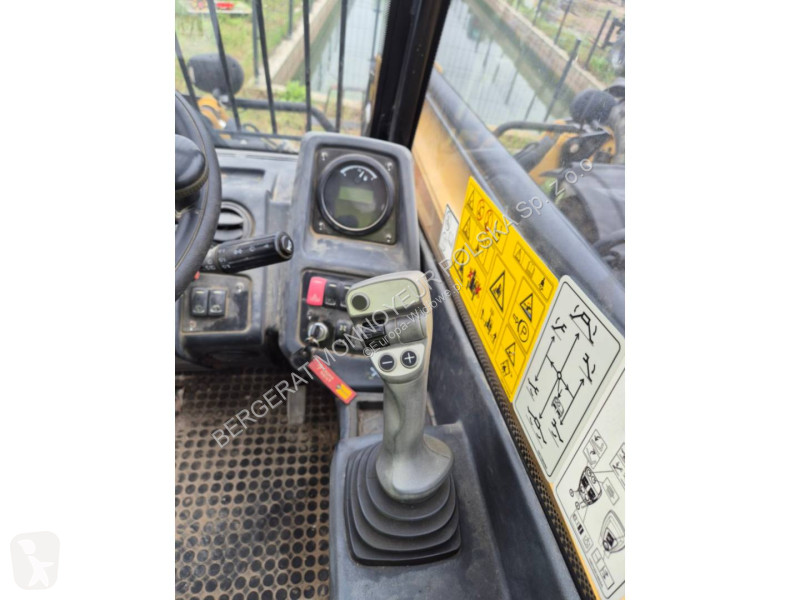Chariot télescopique Caterpillar TH314D