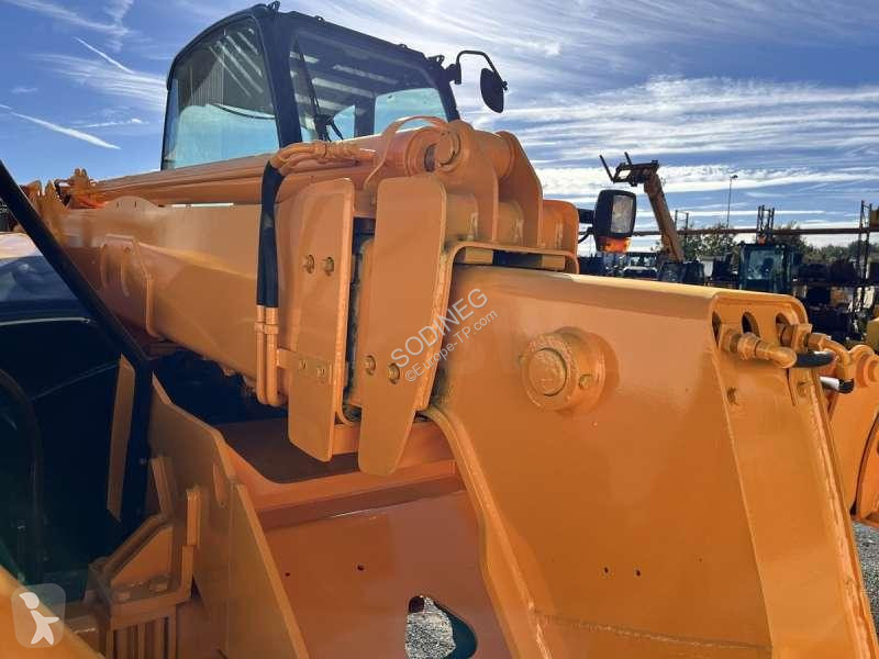 Chariot télescopique JCB