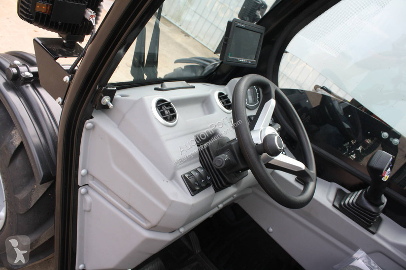 Teleskopický vozík Terex T5215