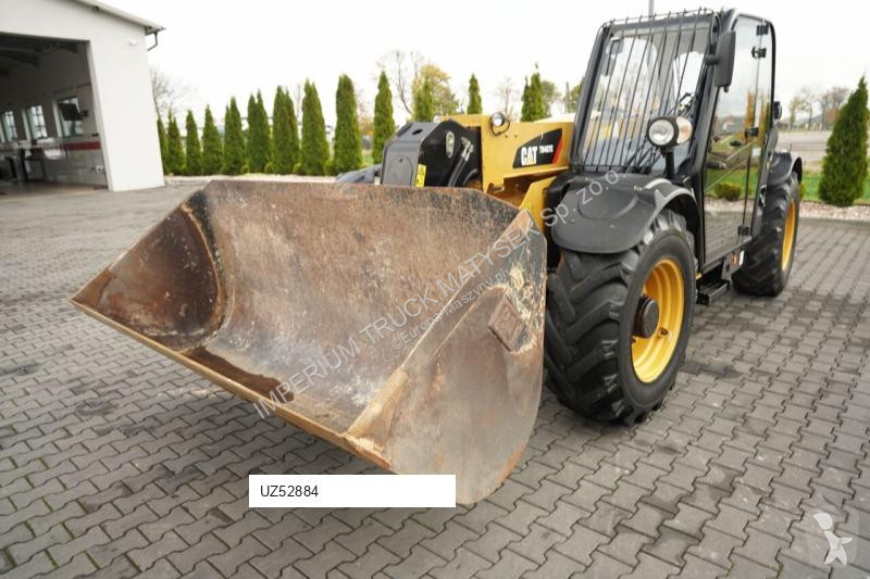 Телескопичен товарач Caterpillar C
