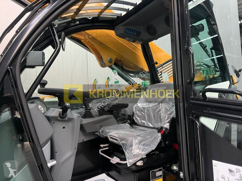 رافعة شوكية تلسكوبية Liebherr T 60-9