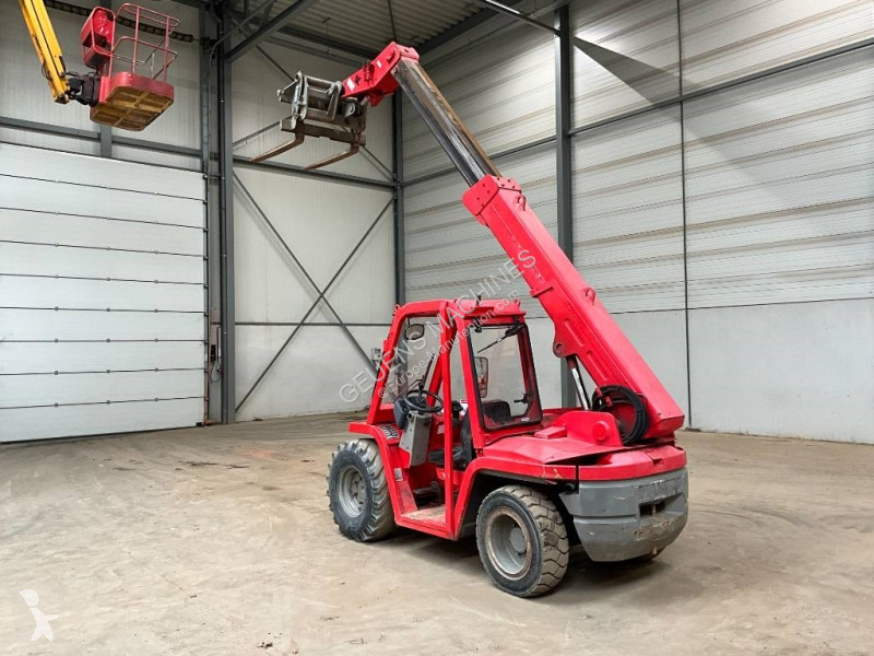 رافعة شوكية تلسكوبية BT Manitou  420