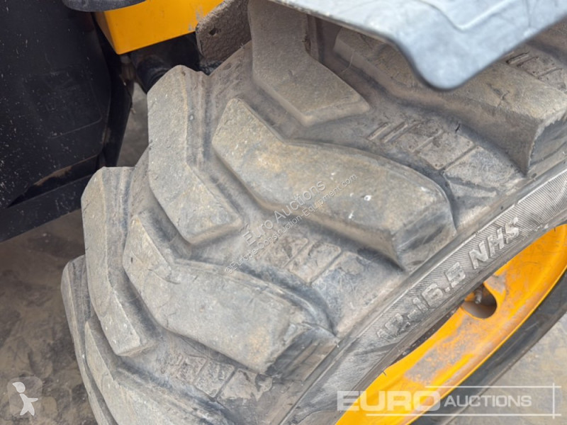 Încărcător telescopic JCB 525-60 Hi Viz