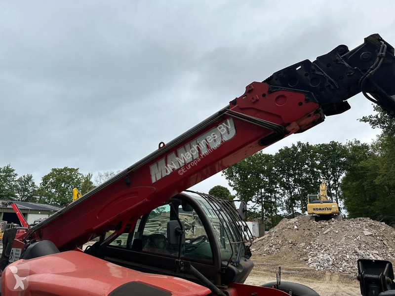 رافعة شوكية تلسكوبية Manitou