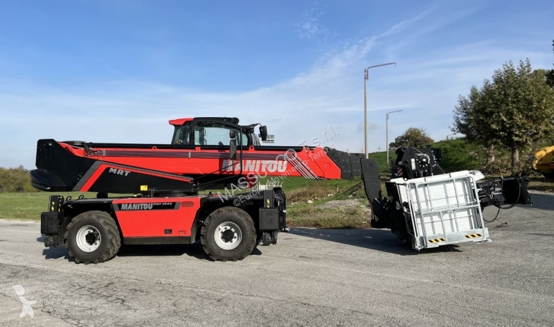 Teleskoplastare Manitou MRT2545