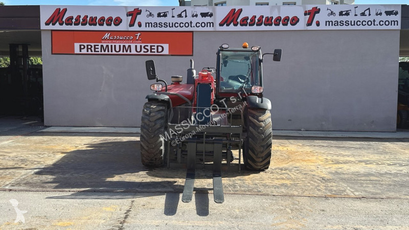 رافعة شوكية تلسكوبية Manitou 4x4x4