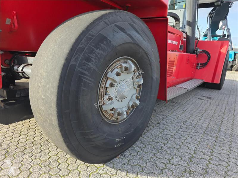 Телескопичен товарач Kalmar DRG450-60S5