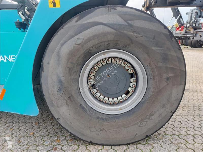 Телескопичен товарач Konecranes SMV 4532 TC5