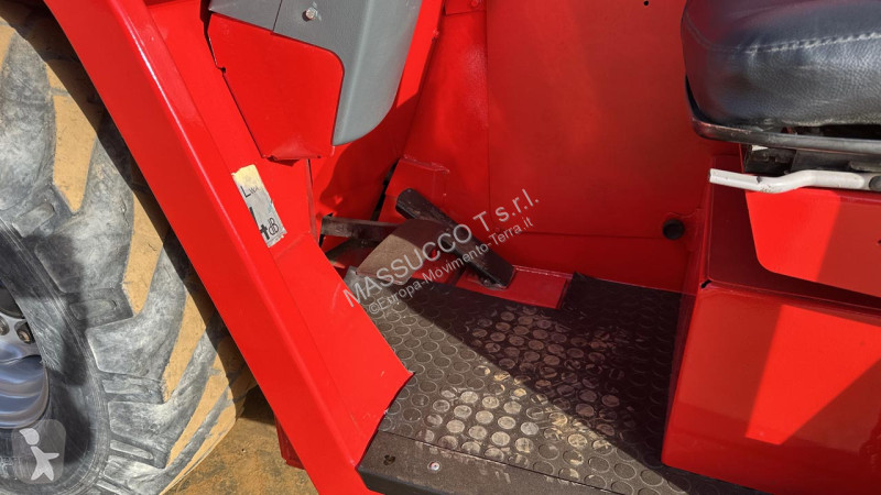 Teleskopický manipulátor Manitou BT 420 4x4