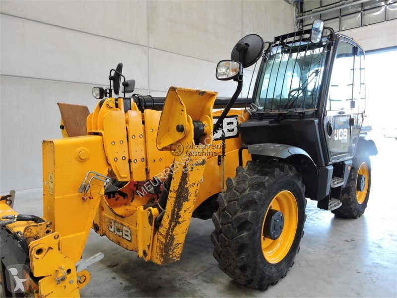رافعة شوكية تلسكوبية JCB
