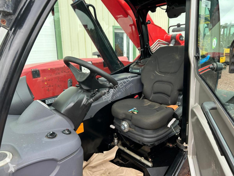 Teleskopický manipulátor Manitou  MT625