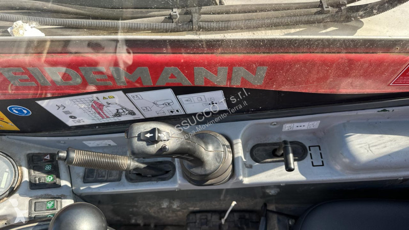 رافعة شوكية تلسكوبية Weidemann T4512 4x4