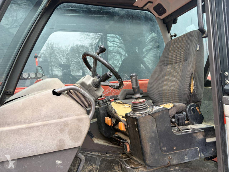 Teleskopický manipulátor Manitou MRT 2145