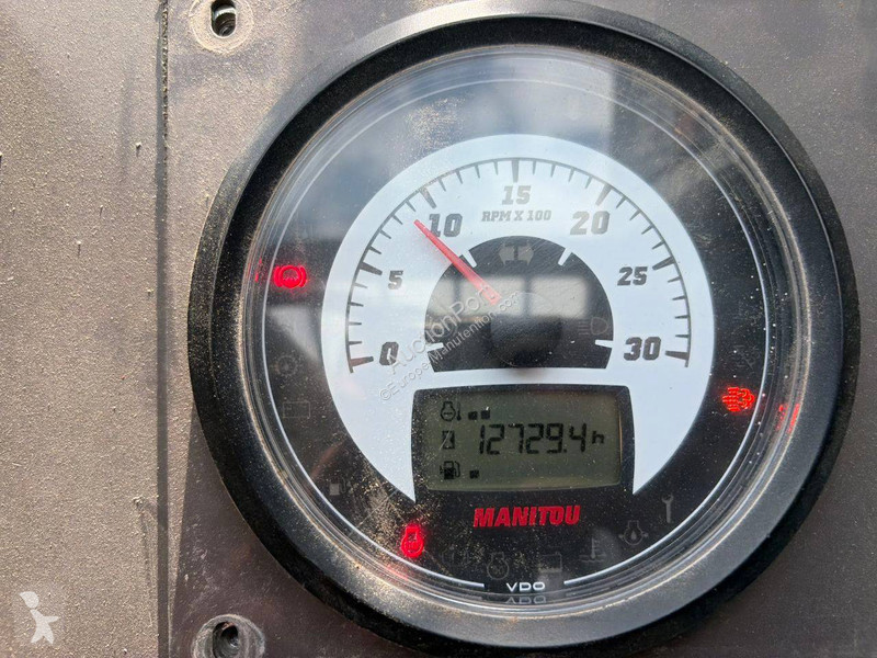 Teleskopický manipulátor Manitou M30-4