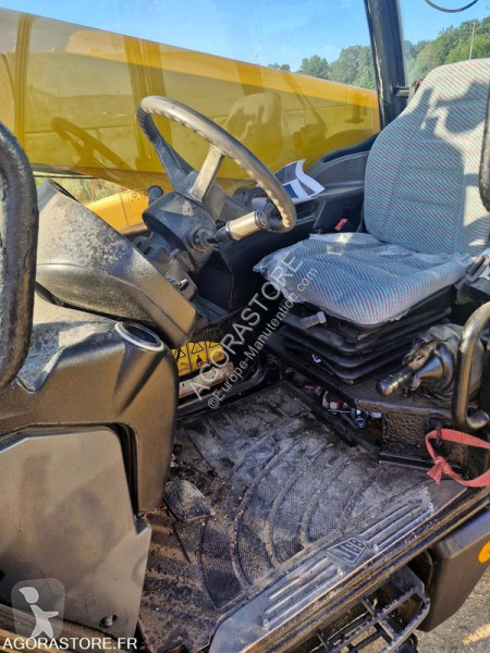 Телескопичен товарач JCB 5TC
