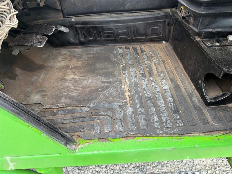 Телескопічний навантажувач Merlo P60.10EV