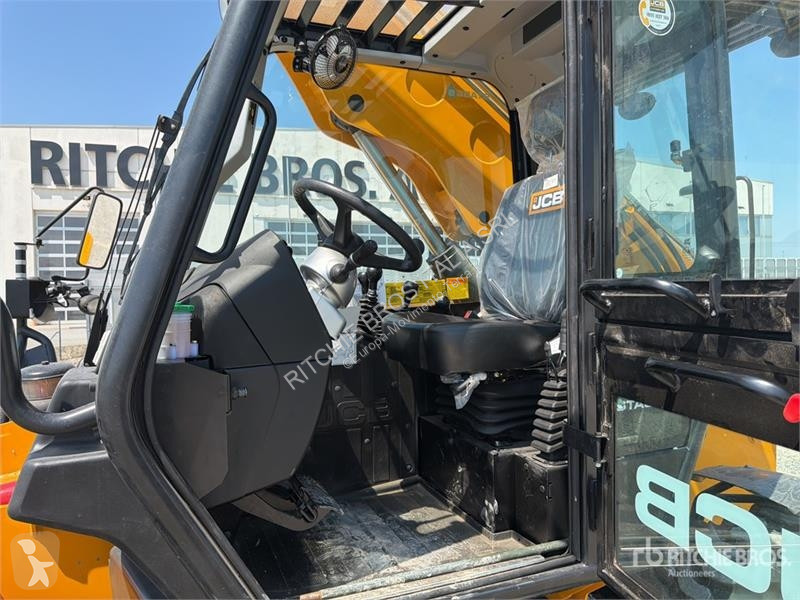 Телескопічний навантажувач JCB 530-70