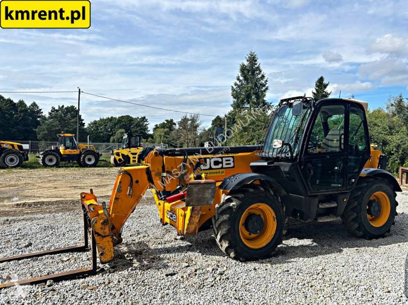 Încărcător telescopic JCB