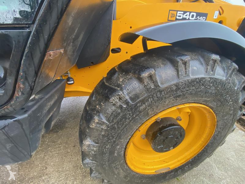 Încărcător telescopic JCB
