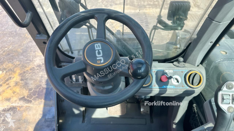 Încărcător telescopic JCB 30-19E