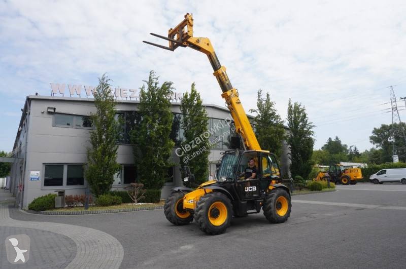 Chariot télescopique JCB 2021 / 3,5 t / zasięg...