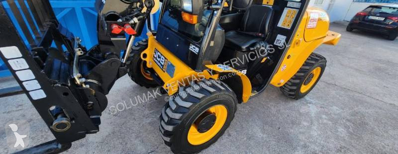 Chariot télescopique JCB