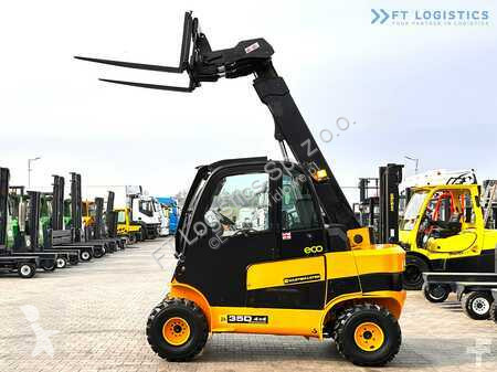 Încărcător telescopic JCB