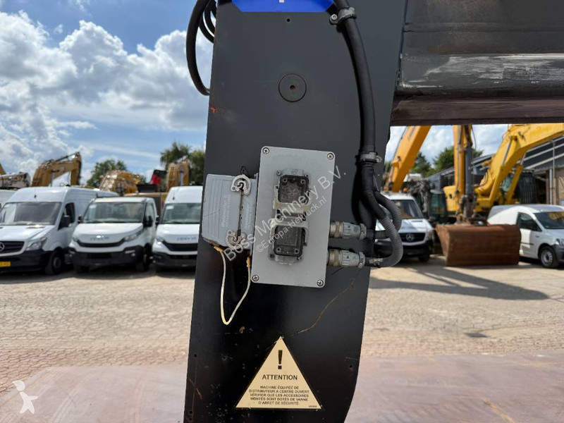 رافعة شوكية تلسكوبية Manitou MRT2150+ Privilege...