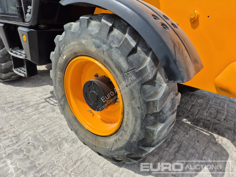 رافعة شوكية تلسكوبية JCB 540-200