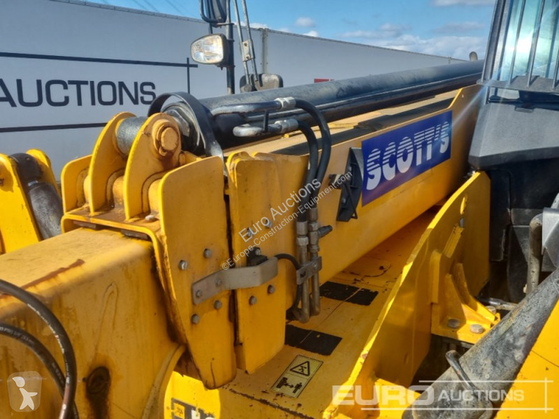 رافعة شوكية تلسكوبية JCB 540-140 Hi Viz