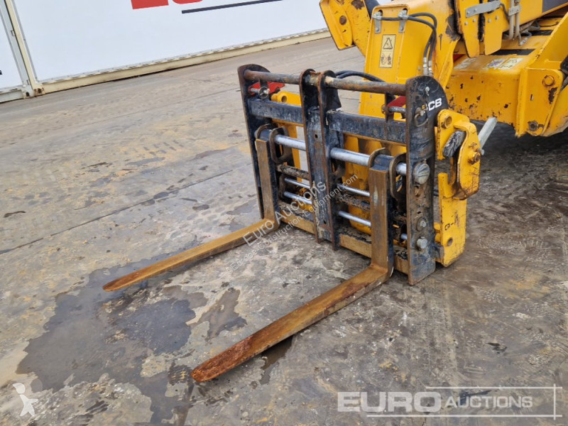 رافعة شوكية تلسكوبية JCB 540-140 Hi Viz